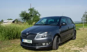 Škoda Fabia 1.2 TSI Monte Carlo: Velká bída v honosném kabátě