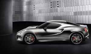 Novinky: Alfa Romeo 4C: Více faktů, méně nadšení?