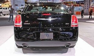 Novinky: Zlý, zlý: Mopar 300