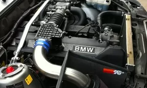 Historie: Výkony za babku: BMW M30