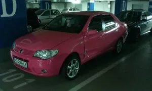 Autíčkář se ptá: Poznejte auto: Růžový přízrak