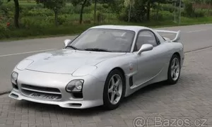 Bazarový snílek: Autíčkář na lovu 01/2014: JDM dvojboj