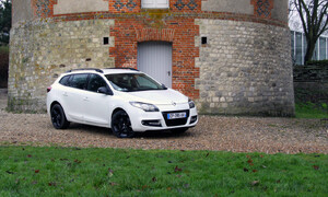 Recenze & testy: Sleeper: Renault Megane Grandtour GT220