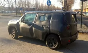 Jeep Jeepster: Zakrslý Italoameričan