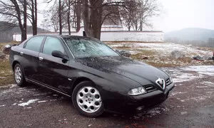 Autíčkář za volantem: Alfa Romeo 166 2.5 V6