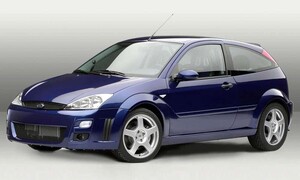 Novinky: Sleeper Frankenstein: Ford Racing Focus RS8