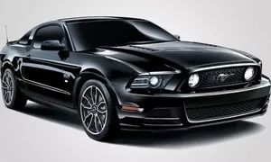 Novinky: Mustang na černo