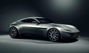 Novinky: Bond dostane nový Aston. Vypadá jako banán.