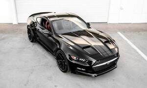 Novinky: Galpin Fisker Rocket: Zlý, zlý, karbonový Mustang