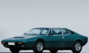 Novinky: Chystá se "levné" Ferrari?