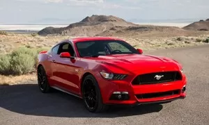 Mustang 2015: Oficiální parametry jsou venku