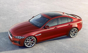 Novinky: Jaguar: Nová řadová šestka, půl řadové šestky a luxusnější XK