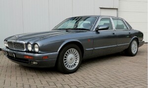 Bazarový snílek: Autíčkář na lovu: Levná cesta k V12