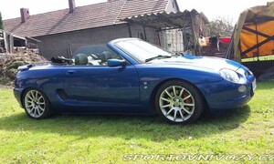 Bazarový snílek: Autíčkář na lovu - květnová všehochuť