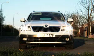 Recenze & testy: Škoda Superb 2.0 TDI Outdoor: Sen českého tatíka?