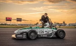 Novinky: Rekord zrychlení 0-100 km/h pokořen. Stačilo k tomu 100kw!