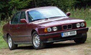 Autíčkářova garáž, Recenze & testy: BMW E34: Nesportovní BMW?