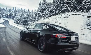 Novinky: Autíčkářův týden: Tesla lže a Bugatti Veyron je pomalý žabař