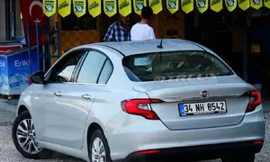 Novinky: Fiat Aegea se nedobrovolně předvádí