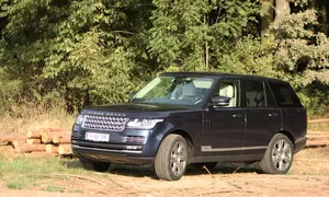 Autíčkář futurista, Recenze & testy: Range Rover Hybrid: Tohle auto prostě chcete