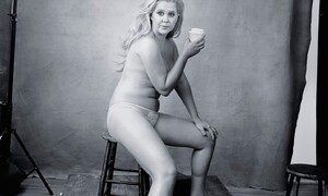 Novinky: Kalendář Pirelli pro rok 2016 a večerní polemika o emancipaci