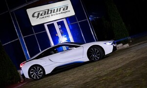 Autíčkář futurista, Novinky: BMW i8 dostalo motor, který si zaslouží