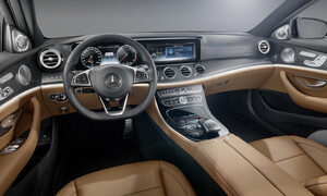 Novinky: Interiér Mercedesu třídy E aneb poznej Éčko od Eska