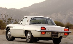 Bazarový snílek: Bazarový snílek: Mazda Cosmo 110S