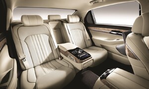 Novinky: Genesis G90 vás vítá, aneb Posaďte se, prosím