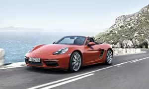 Novinky: Faceliftované Porsche 718 Boxster je tady
