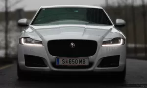 Jaguar XF 2.0: Kočka bez drápů