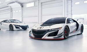 Novinky: Závodní Acura NSX GT3 má sekvenci a hrabe vzadu