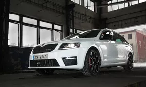 Škoda Octavia RS230: Rodinný Sprinter