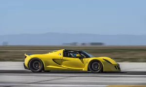 Novinky: Hennessey Venom GT Spyder je novým nejrychlejším kabrioletem světa