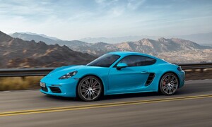 Novinky: Nové Porsche 718 Cayman je tady!