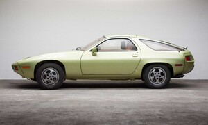 Novinky: Porsche chystá návrat kupé 928