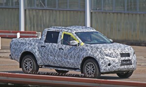 Novinky: Na světlo pronikly první špionážní fotky pick-upu od Mercedesu
