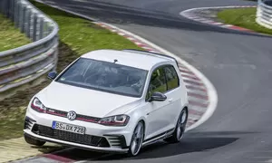 Volkswagen Golf přebírá pomyslné žezlo Nürburgringu