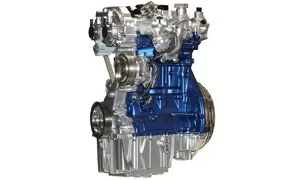 Ford bude oblbovat majitele tříválců zvukem většího motoru