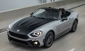 Český konfigurátor Fiatu 124 Spider spuštěn