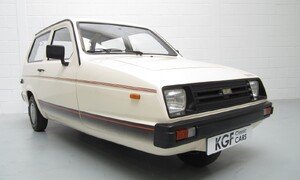 Bazarový snílek: Reliant Rialto - Žirafový express na třech