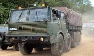 Tatra 813: Domácí kolos