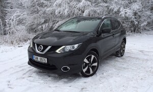 Recenze & testy: Nissan Qashqai 1.6 dci 4x4: Kombíky, do střehu!