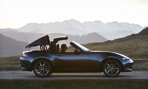 Recenze & testy: Mazda MX-5 RF: Úplně nový druh Miaty