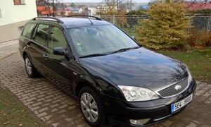 Bazarový snílek: Kupte si redakční Mondeo, my si místo něj pořídíme nesmysl