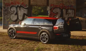 Recenze & testy: Mini Clubman JCW All4: Mladistvý delikvent dospěl
