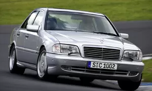 Autíčkář na lovu: Velmi ostré Mercedesy