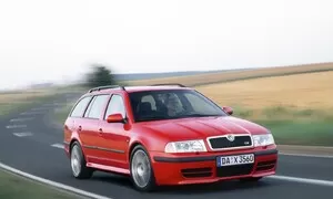 Bazarový snílek: Škoda Octavia RS: Budoucí klasika nebo cenová anomálie? | Bazarový snílek