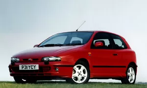 Bazarový snílek: Hrdinové za babku: Fiat Bravo HGT