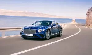 Novinky: Nové Bentley Continental GT - Lehčí, hezčí a s displejem, který umí zmizet